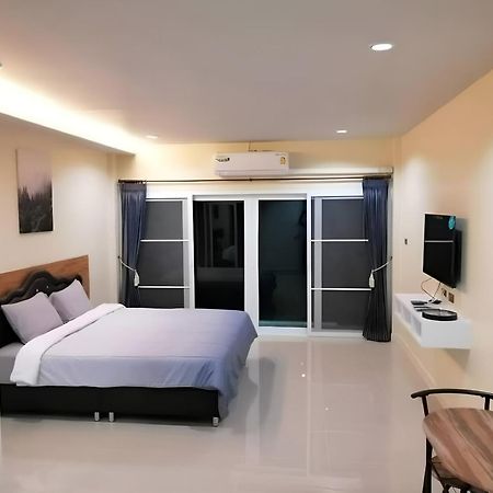 Triple J Hometel شاطئ بانغ تاو المظهر الخارجي الصورة